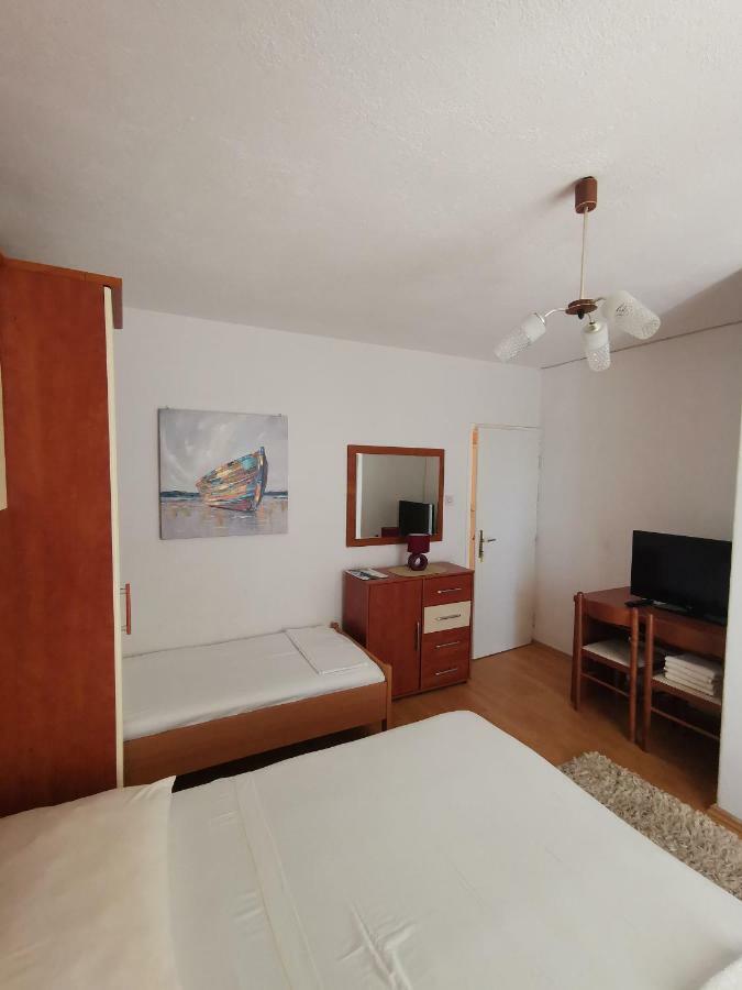 Apartments Moso Tucepi Exterior photo